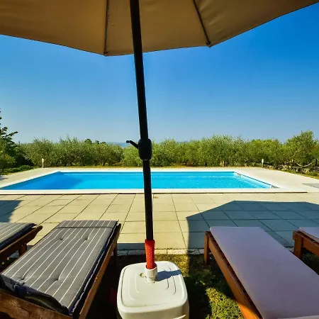 Ferienhaus Holiday Sandra By Interhome Zadar
