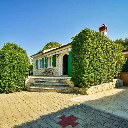 Holiday home Holiday Sandra By Interhome